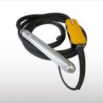<a href="mailto:info.edilferrante@gmail.com?subject=NOL1053 Vibra per cemento 220V"><font color="green" size="6" ><u><strong>Richiedi Disponibilità</strong></u></font><br /></a>
CODICE NOLEGGIO
<font color="#0000FF">NOL1053</font>
25 € al giorno
100 € a settimana 
250 € al mese
37 € week-end
<div align="center"><font color="#036">CONDIVIDI QUESTO ARTICOLO</font></div>
<div align="center"><a href="http://www.facebook.com/sharer/sharer.php?u=http://www.edilferrante.it/lista-noleggi/vibra-per-cemento-220v/"><img src="http://www.edilferrante.it/wp-content/uploads/2013/09/106006_logo_512x512.png" alt="Condividi" width="64" height="64" class="alignnone size-full wp-image-3547" /></a></div>

<div align="center"><marquee onmouseover="this.stop()" direction="Left" scrollamount="5" onmouseout="this.start()" width="400" style="font-size: 10pt; font-weight:bold; color: #036; font-family: Georgia;"  height="40" bgcolor="#FFFFFF">Il prodotto originale potrebbe differire dall'immagine riportata. Tutti i prezzi si intendono iva esclusa.</marquee></div>